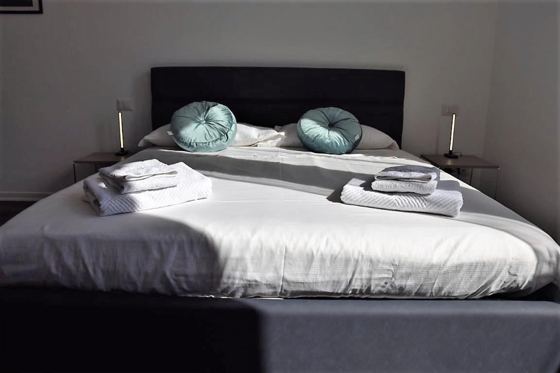 Accomodations Stazione Centrale 밀라노 외부 사진